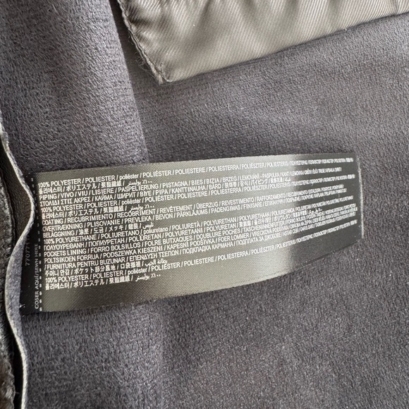 Mango MNG Faux Leather Mid Rise Black Shorts US S - Picture 11 of 11